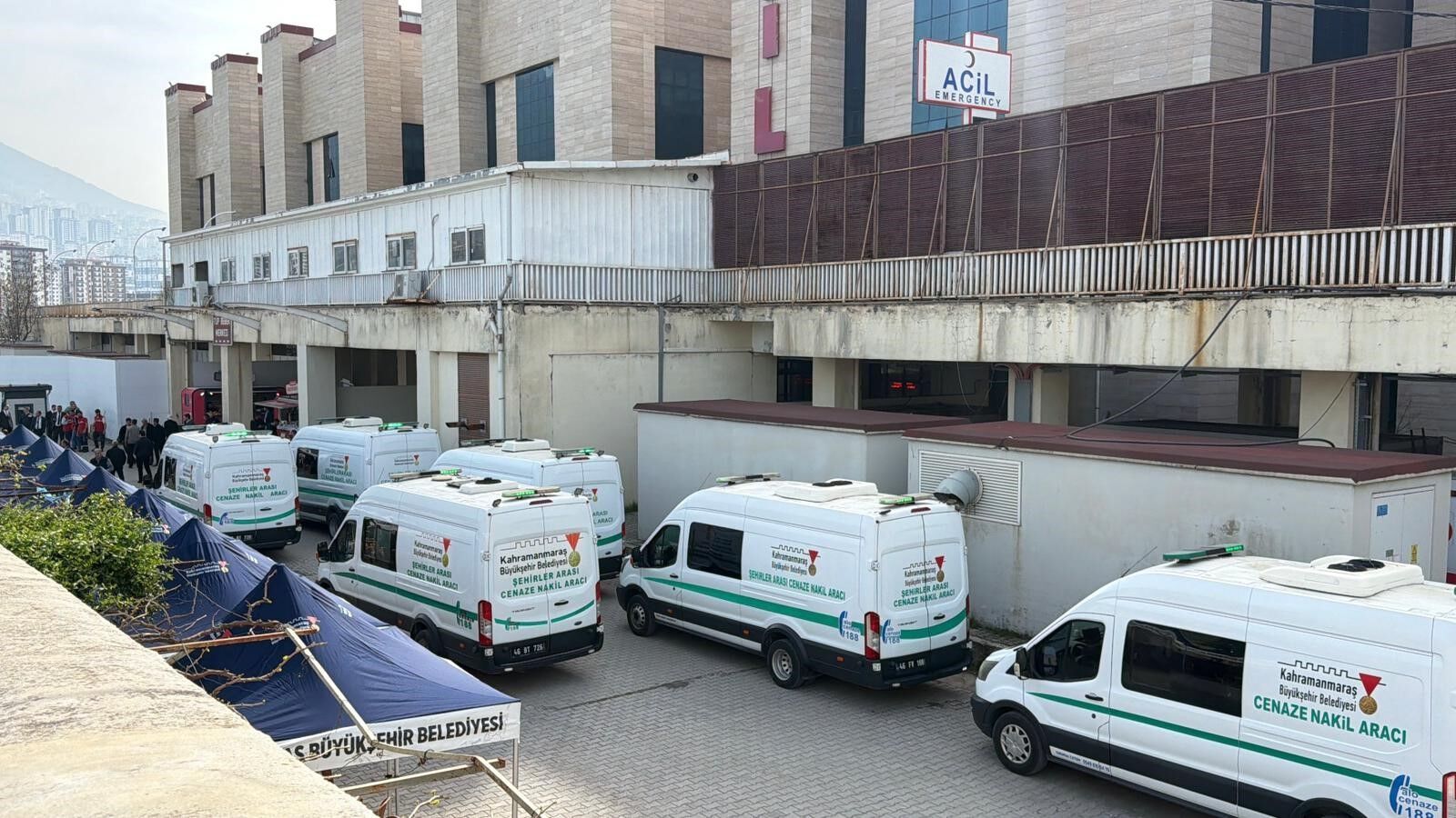 Kahramanmaraş’ta Yürek Yakan Anlar Cenazeler Ailelere Teslim Ediliyor (1)