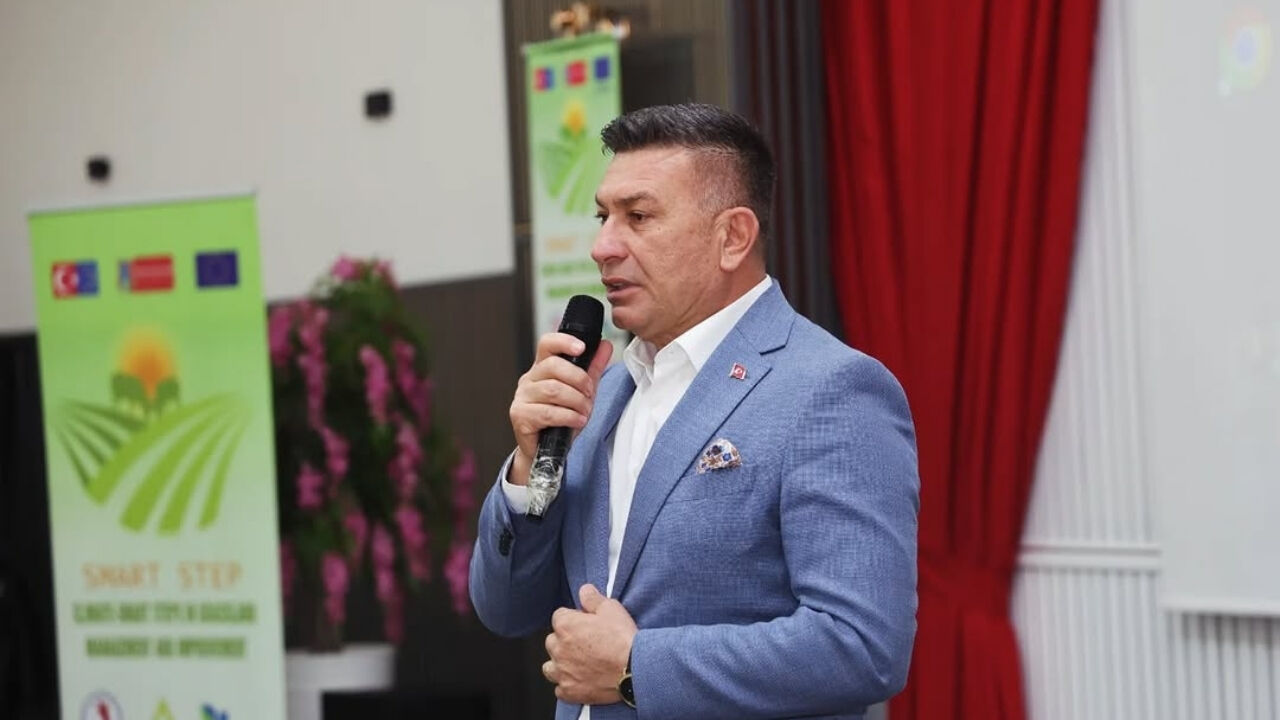 Karaisalı’da Çiftçilere Güvenli Traktör Eğitimi Verildi (1)