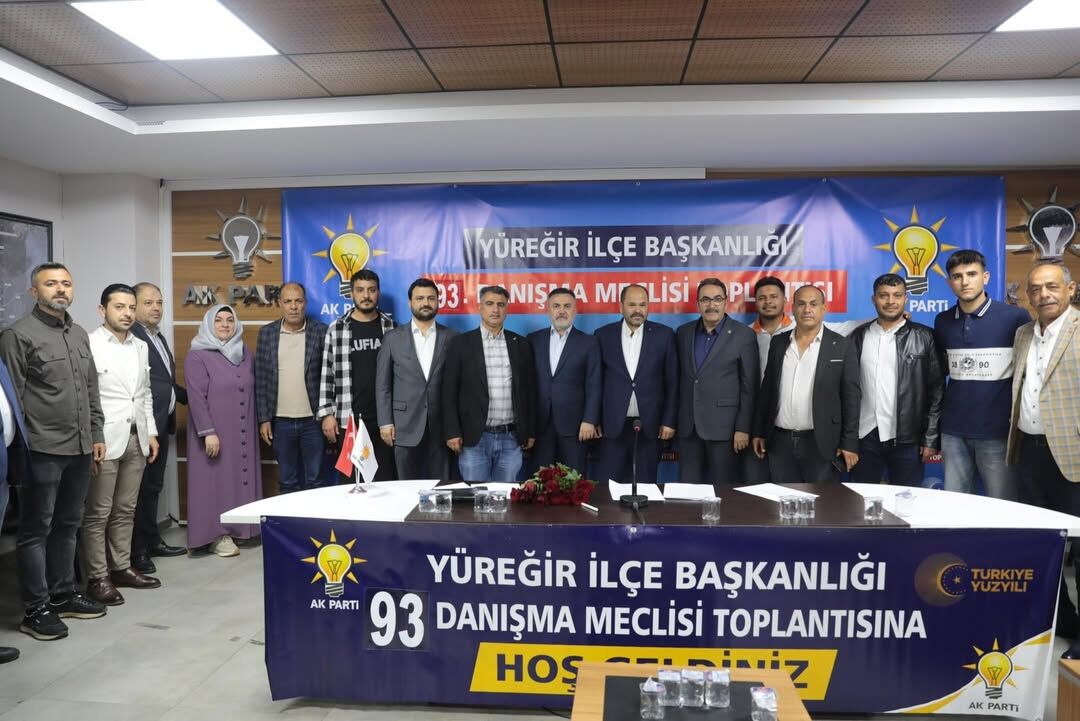 Karataş’tan Ak Parti’ye Katılım İsmail Dal Ve Ekibi Ak Parti’ye Katıldı (2)