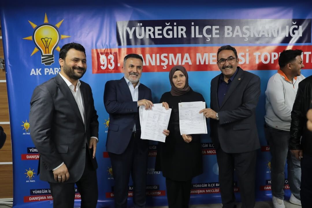 Karataş’tan Ak Parti’ye Katılım İsmail Dal Ve Ekibi Ak Parti’ye Katıldı (3)