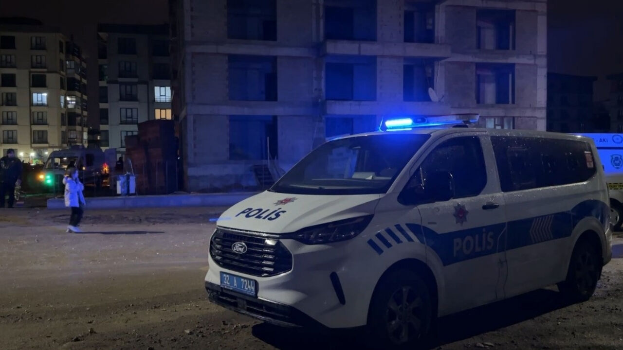 Kayıp Olarak Aranan 16 Yaşındaki Feyza, Ölü Olarak Bulundu (1)