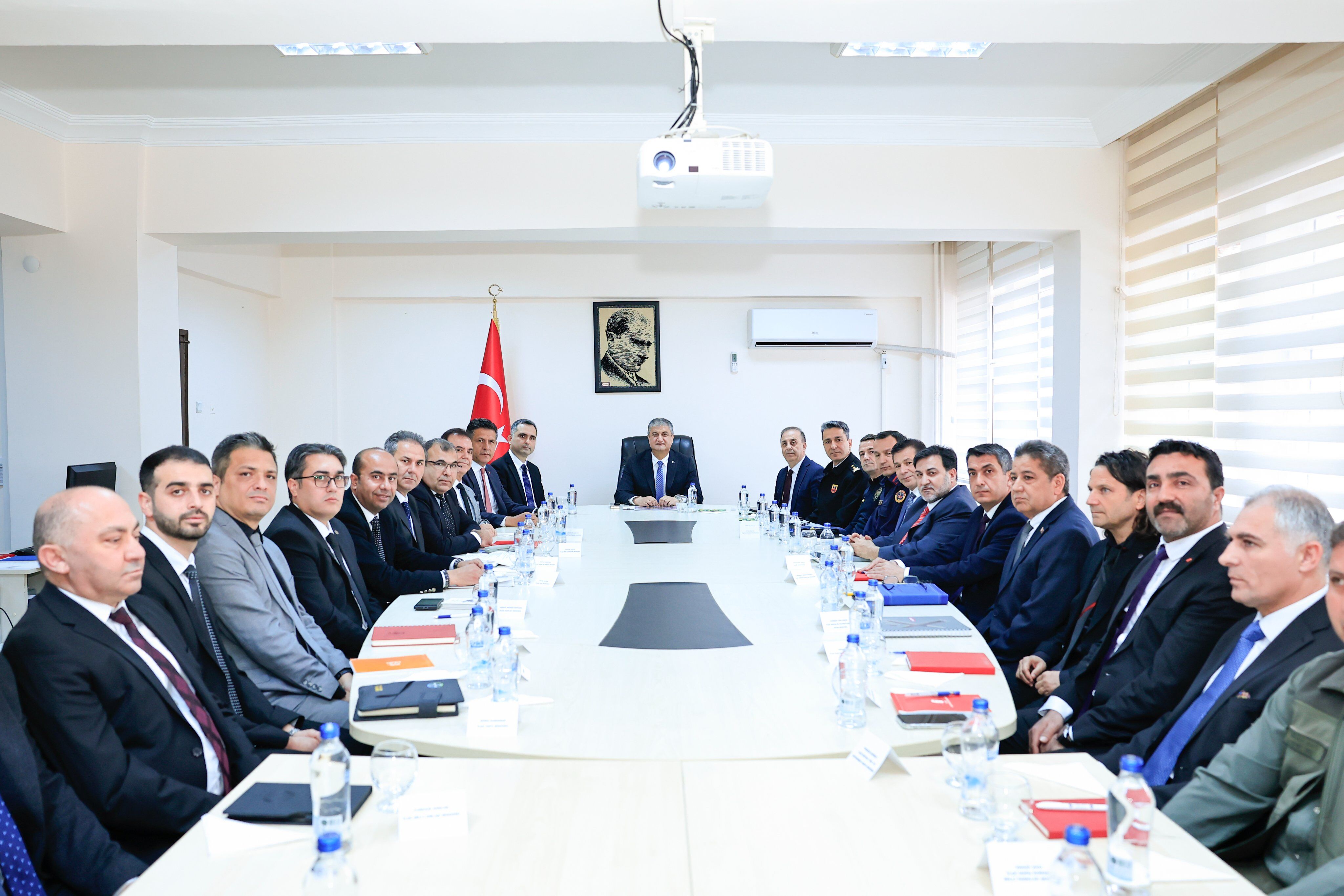 Mustafa Yavuz, Kozan’ın Potansiyelini Ve Bölgedeki Stratejik Önemini Yerinde Inceledi4