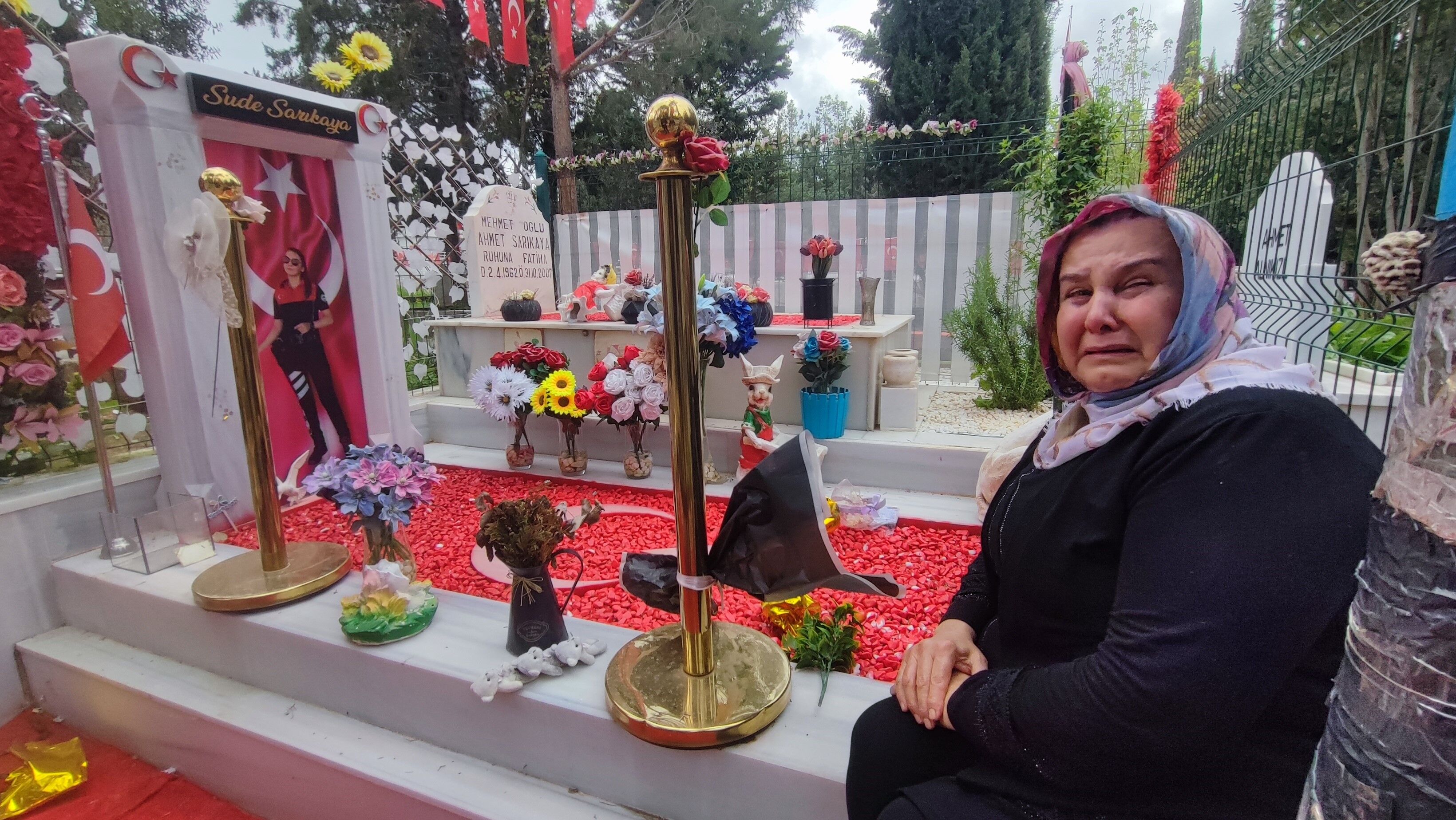 Şehit Polis Sude Sarıkaya’nın Mezarına Büyük Saygısızlık (1)