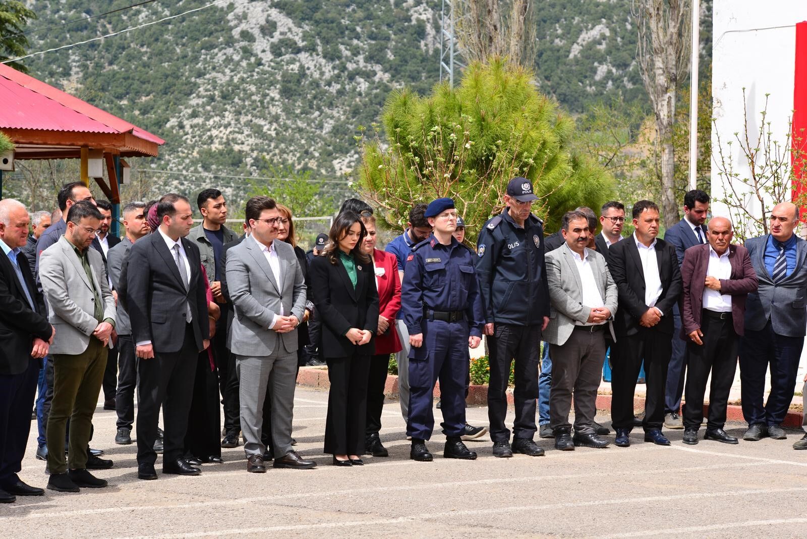 Şehit Polisin Adı Memleketi Feke’de Okula Verildi (2)