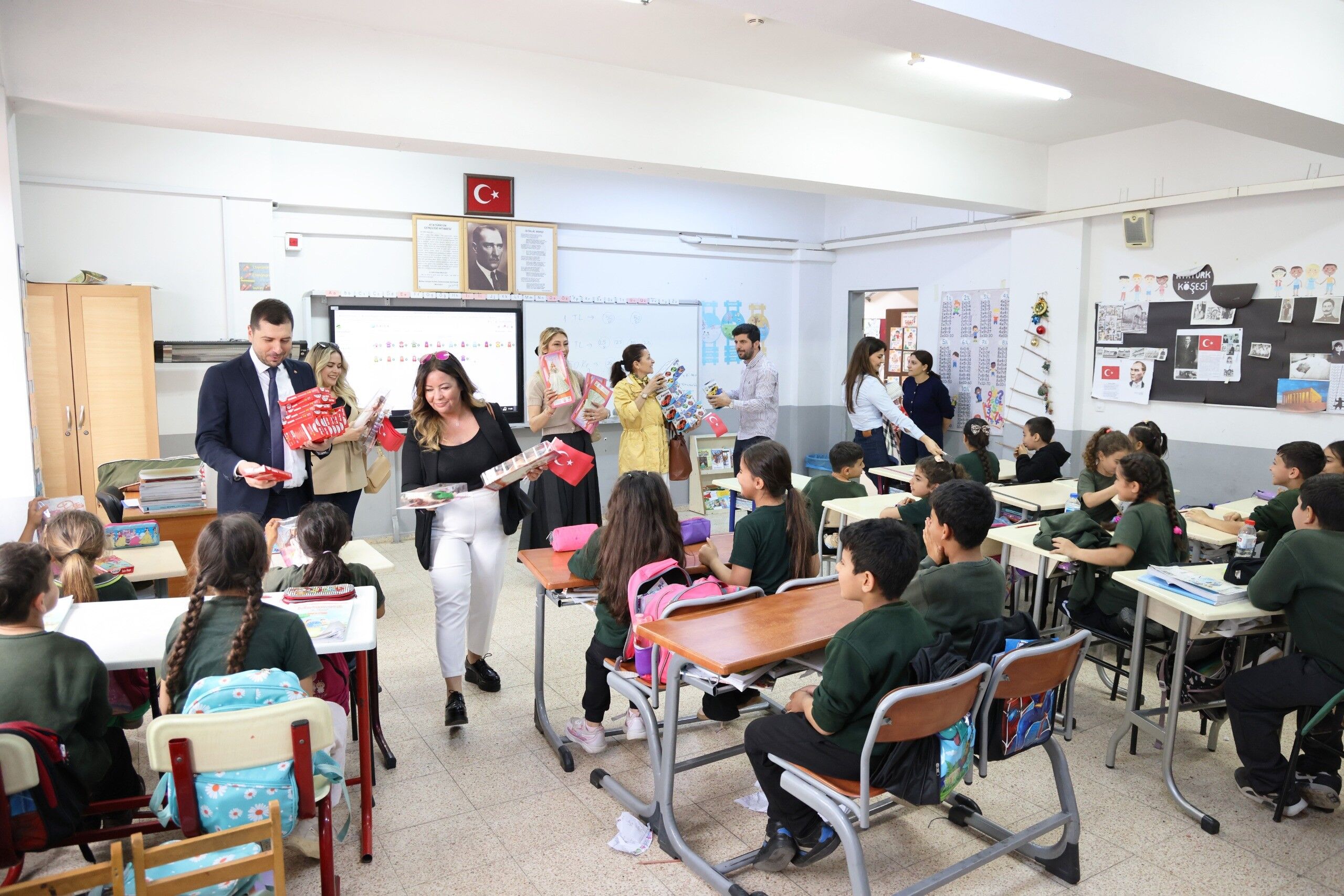 Tobb Adana Girişimcileri Çocukların Bayram Sevincine Ortak Oldu (1)