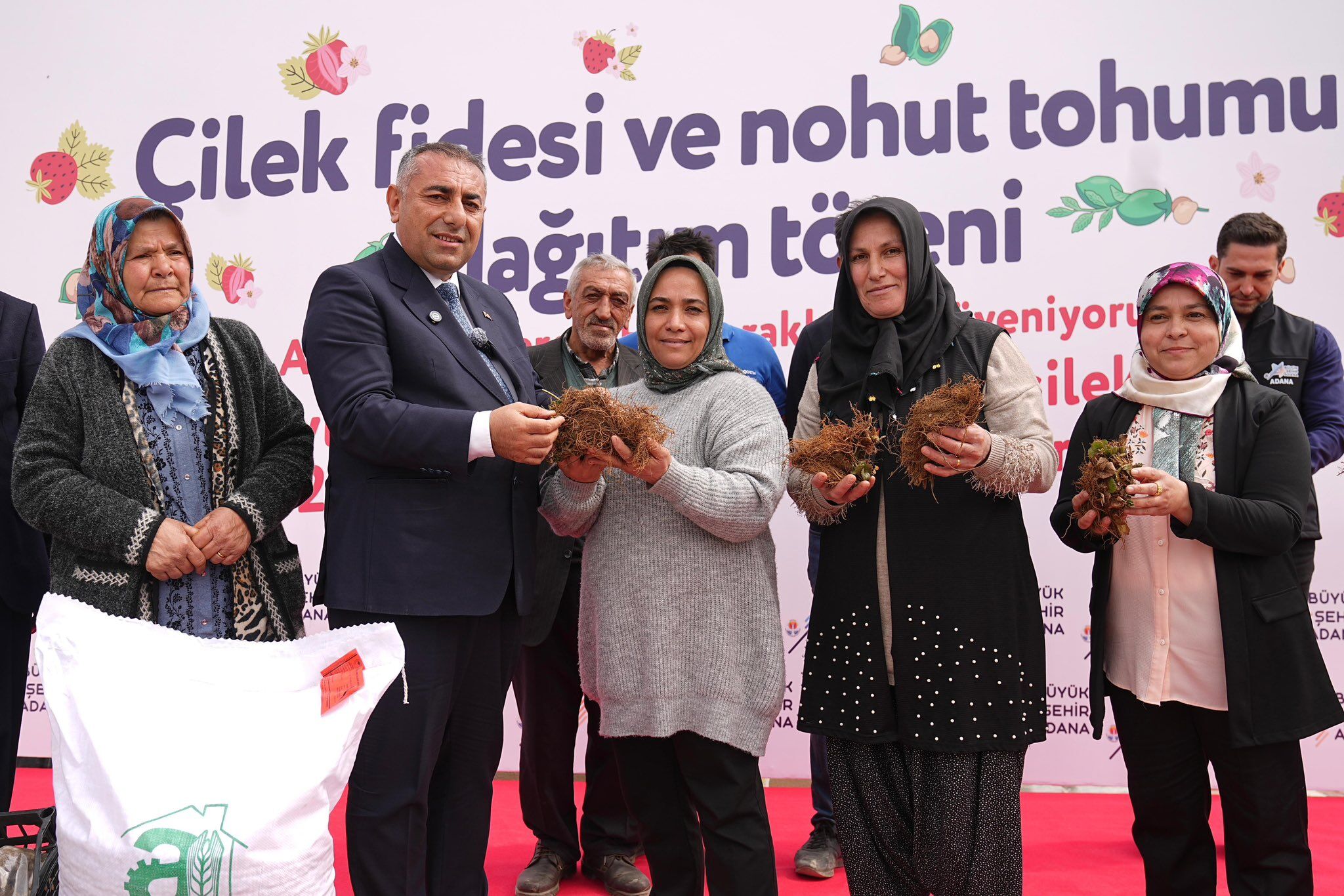 Tufanbeyli’de Üreticiye 70 Bin Fide, 20 Ton Tohum Desteği (2)