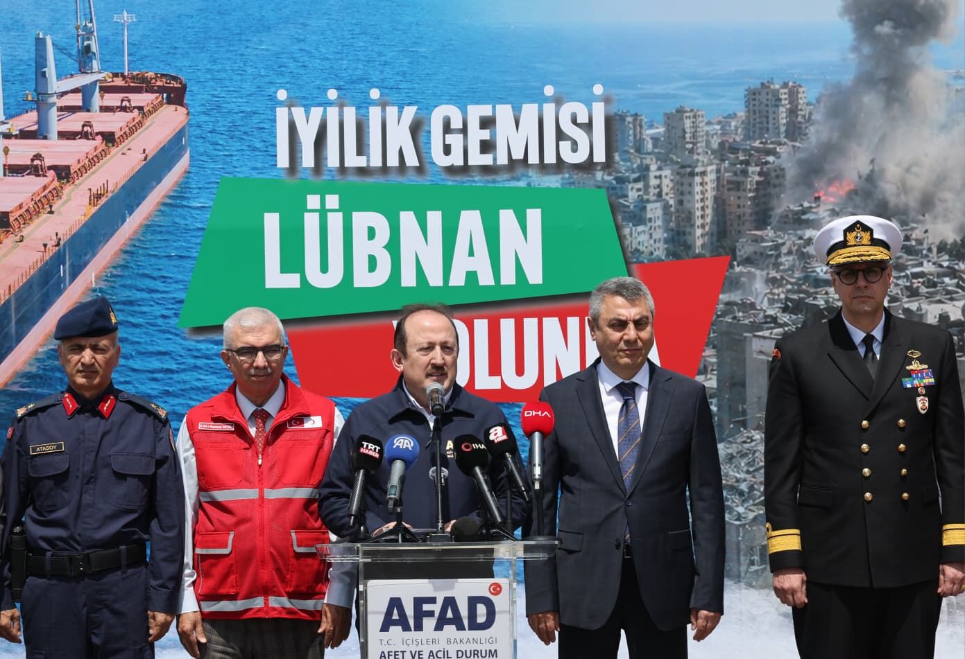 Türkiye’den Lübnan’a Umut Taşıyan Gemi Yola Çıktı (4)