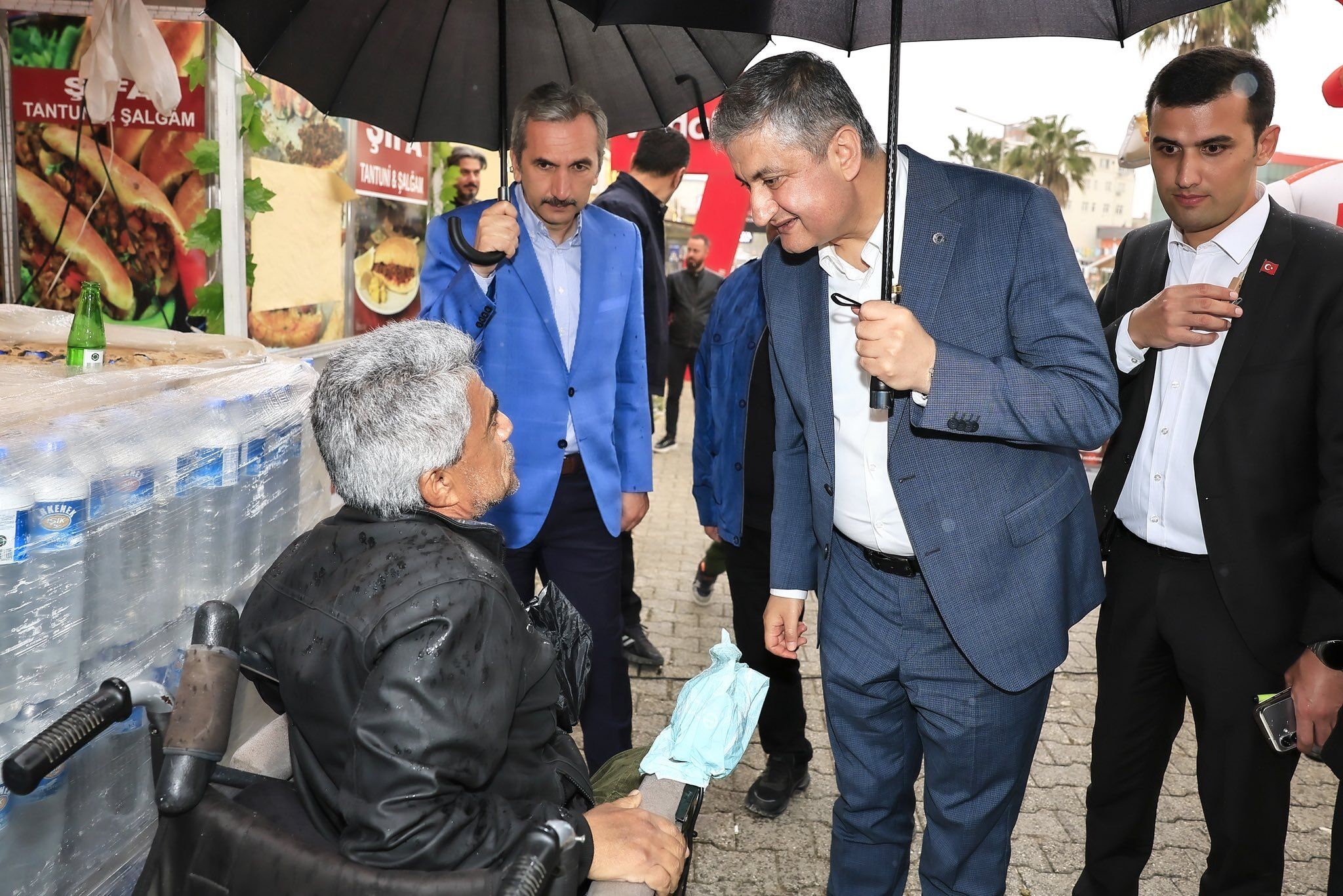 Vali Yavuz Sarıçam'da Esnaf Ve Vatandaşlarla Buluştu