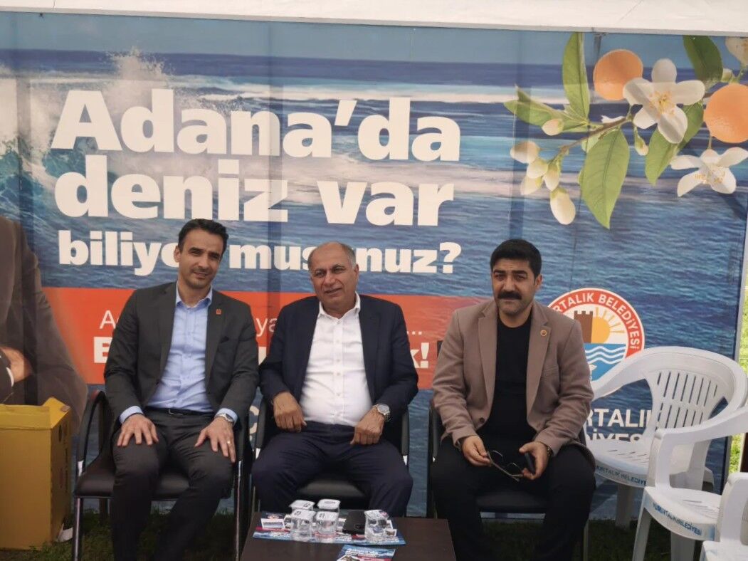 Yumurtalık Belediyesi Standıyla Karnavalda Renkli Görüntüler Oluşturdu (3)