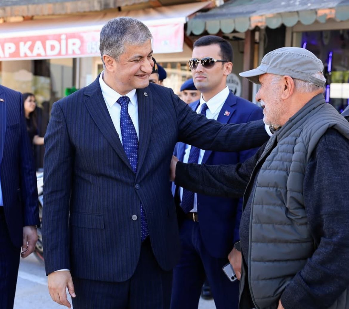Yumurtalık’ta Gönül Köprüleri Vali Yavuz Hem Dinledi Hem Okudu (3)