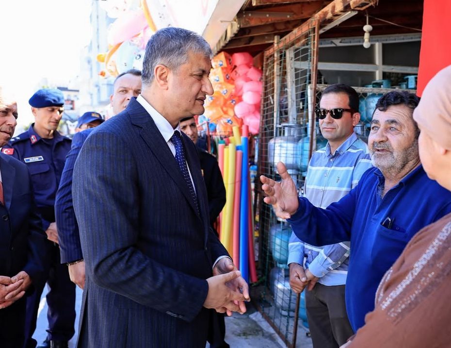 Yumurtalık’ta Gönül Köprüleri Vali Yavuz Hem Dinledi Hem Okudu (4)