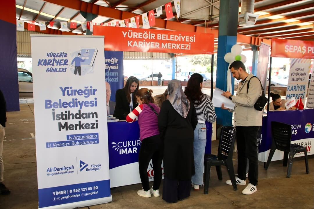 Yüreğir’den Kariyer Fuarı’nda İstihdam Hamlesi (3)