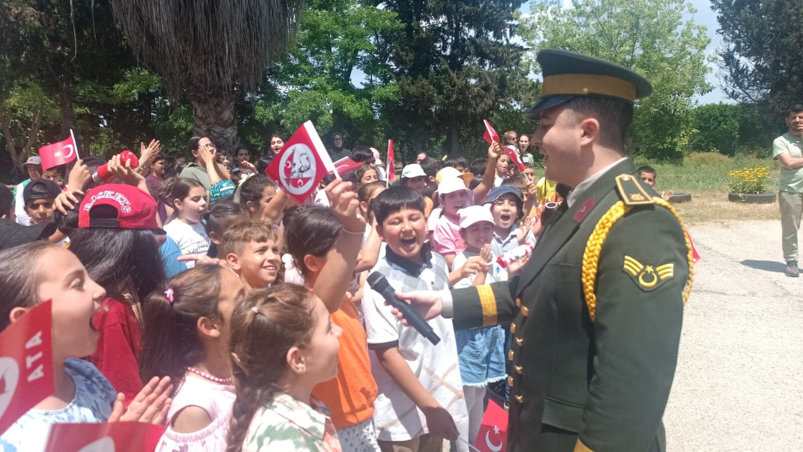 6’Ncı Kolordu Askeri Bandosu İlkokul Çocuklarıyla Buluştu! (1)