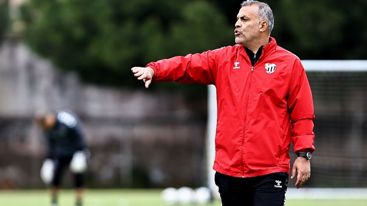 Adana Futbolunun Yaşayan Efsanesi Alper Yeşil Başarılarına Yenilerini Ekliyor (4)