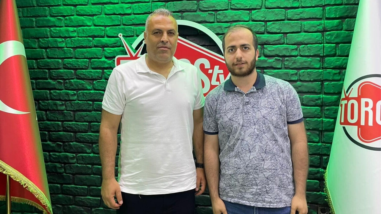 Adana Futbolunun Yaşayan Efsanesi Alper Yeşil Başarılarına Yenilerini Ekliyor