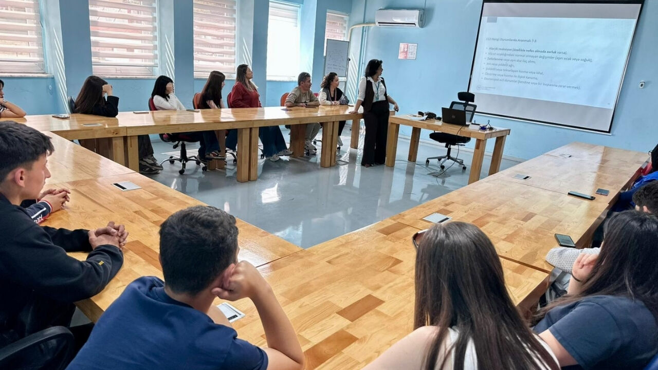 Adana Gençlik Merkezi’nde Hayat Kurtaran Eğitim