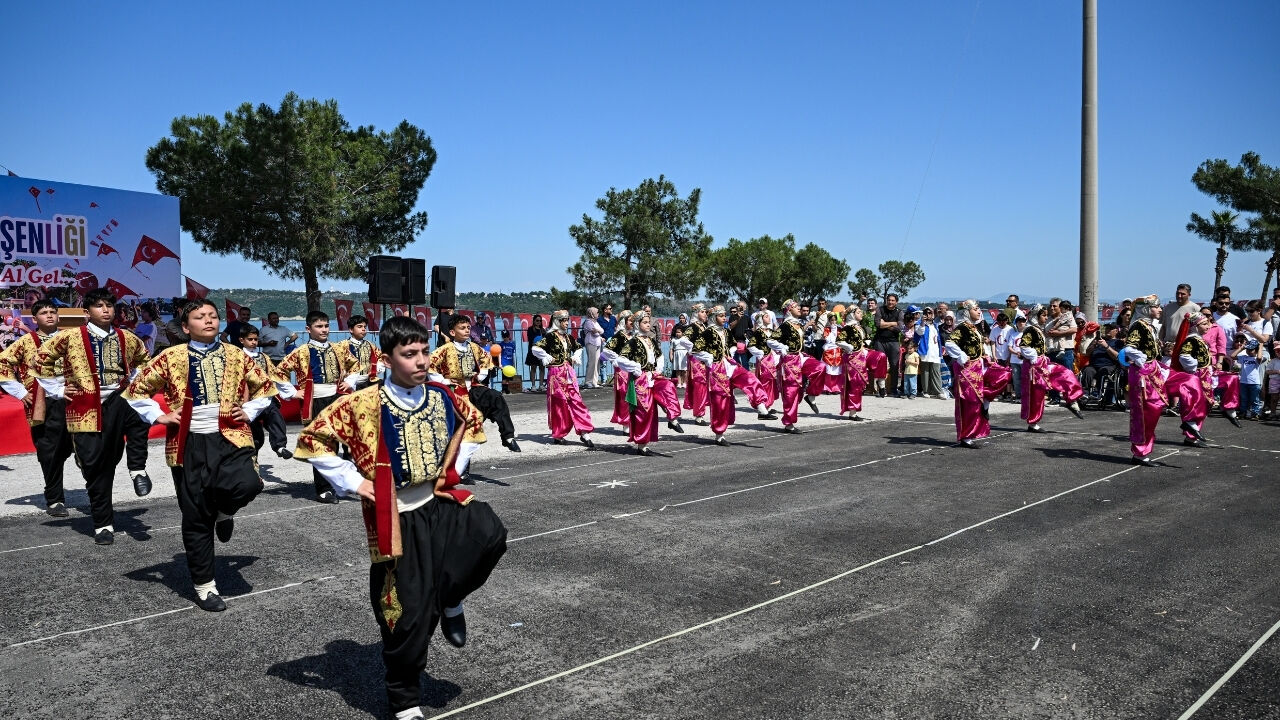 Adana Semaları Uçurtmalarla Renklendi (2)
