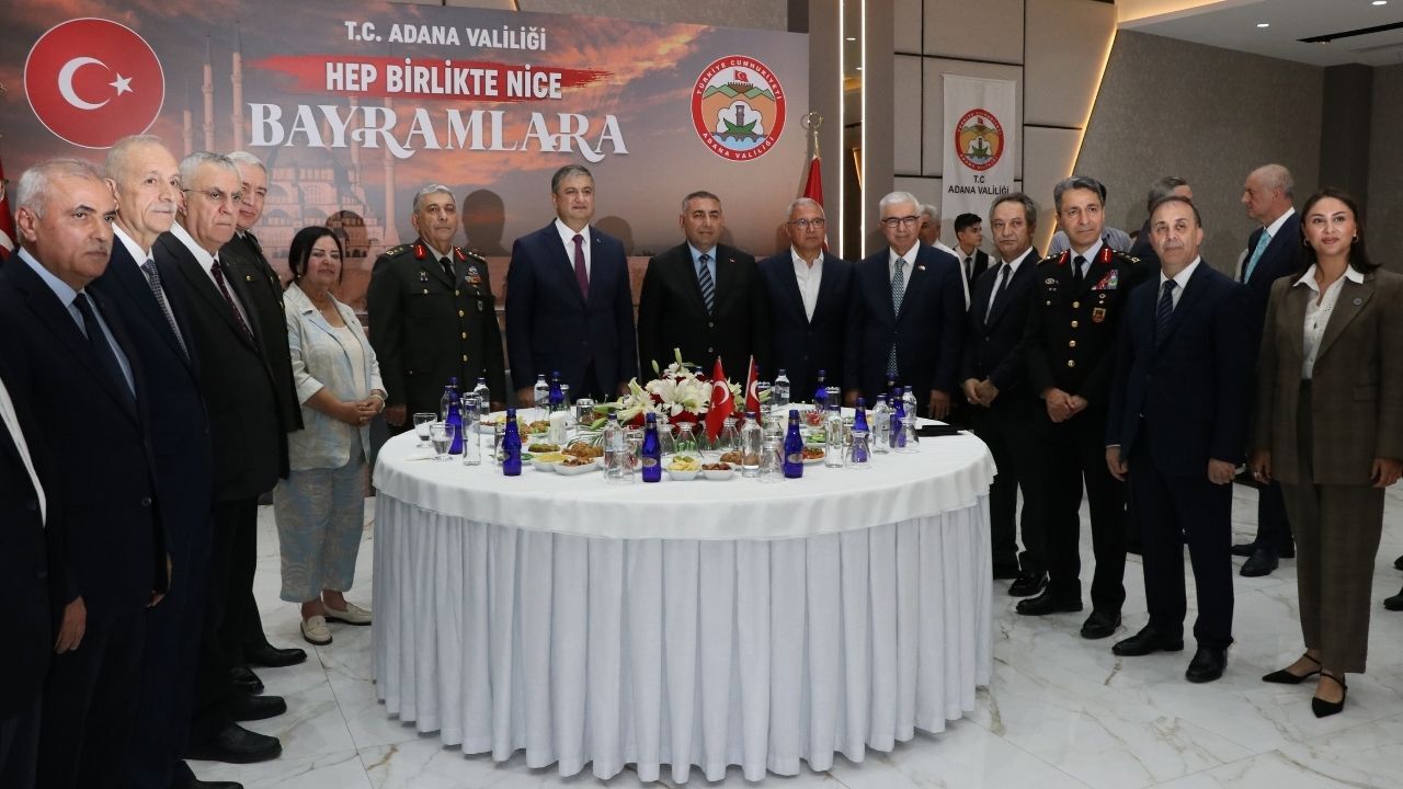 Adana’da Bayramlaşma Programı Düzenlendi (1)