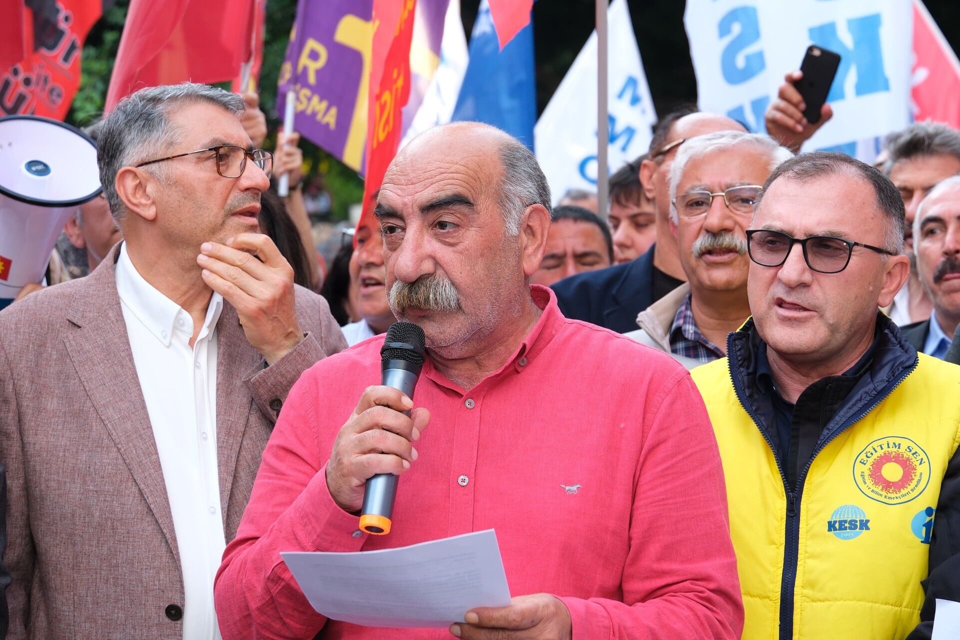 Adana’da Demokrasi Bileşenlerinden Mutlak Butlan Kararına Sert Tepki3
