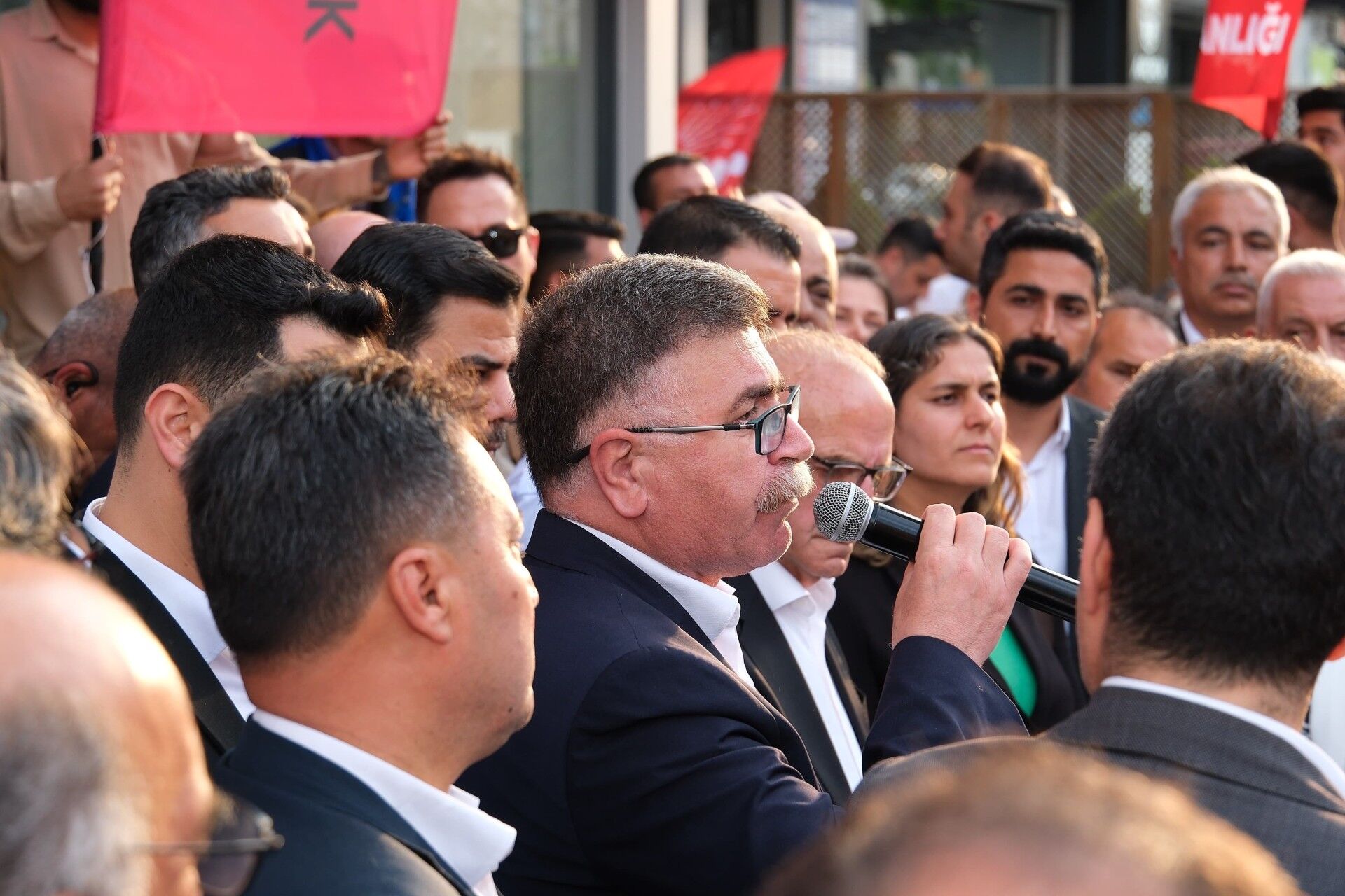 Adana’da Demokrasi Bileşenlerinden Mutlak Butlan Kararına Sert Tepki4