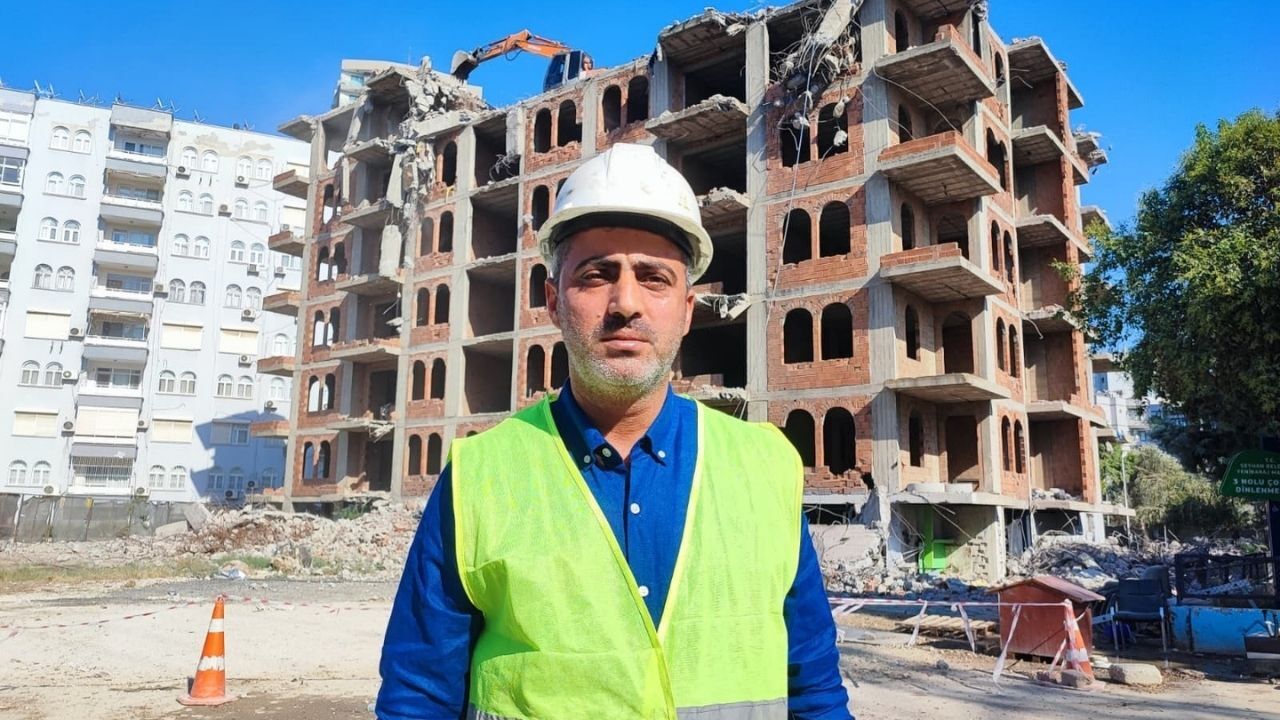 Adana’da Orta Hasarlı Binaların Yıkımı Yeniden Başladı (2)