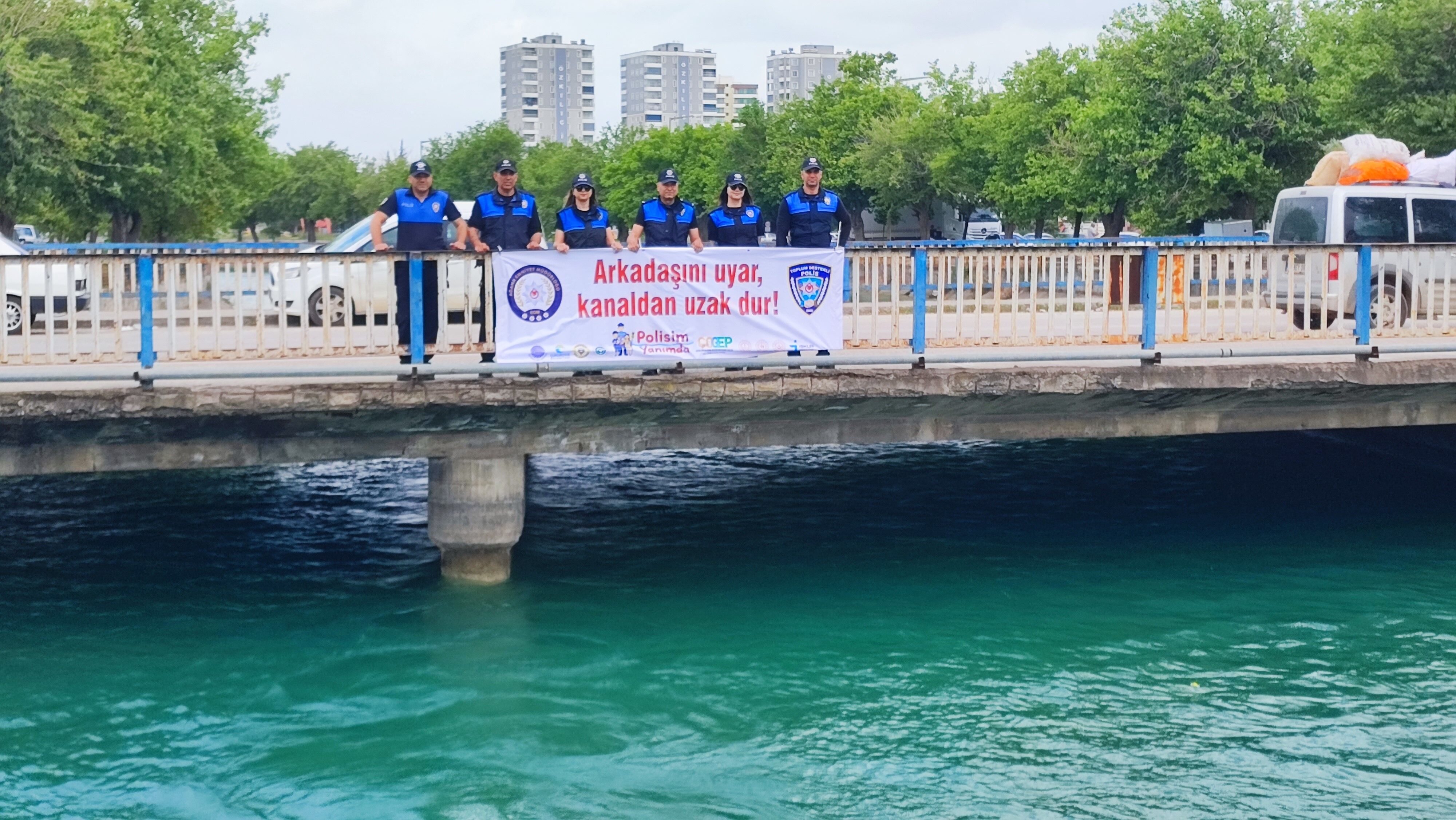 Adana'da Polis, Boğulma Bilgilendirmesi Yaptı (1)