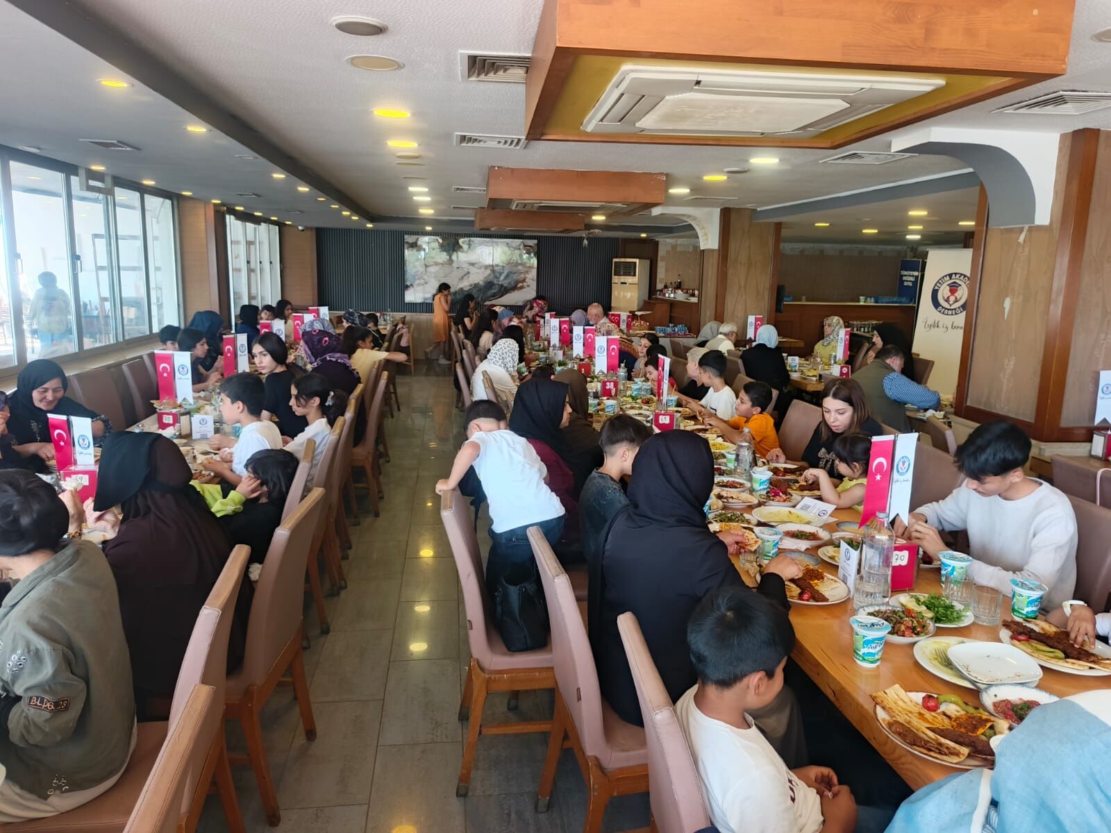 Adana’da Yetim Çocuklara Bayram Sevinci (1)