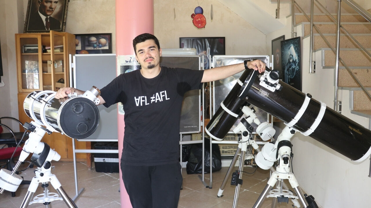 Adanalı Öğrenci Deniz Batu Doğru Astronomi Başarısını Madalyayla Taçlandırdı