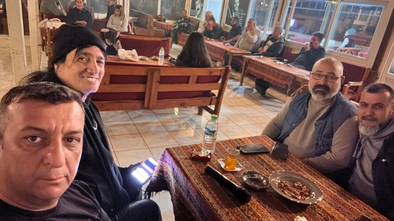 Ahmet Gerçek’ten Botanik Cafe’de Rekor Gece (1)