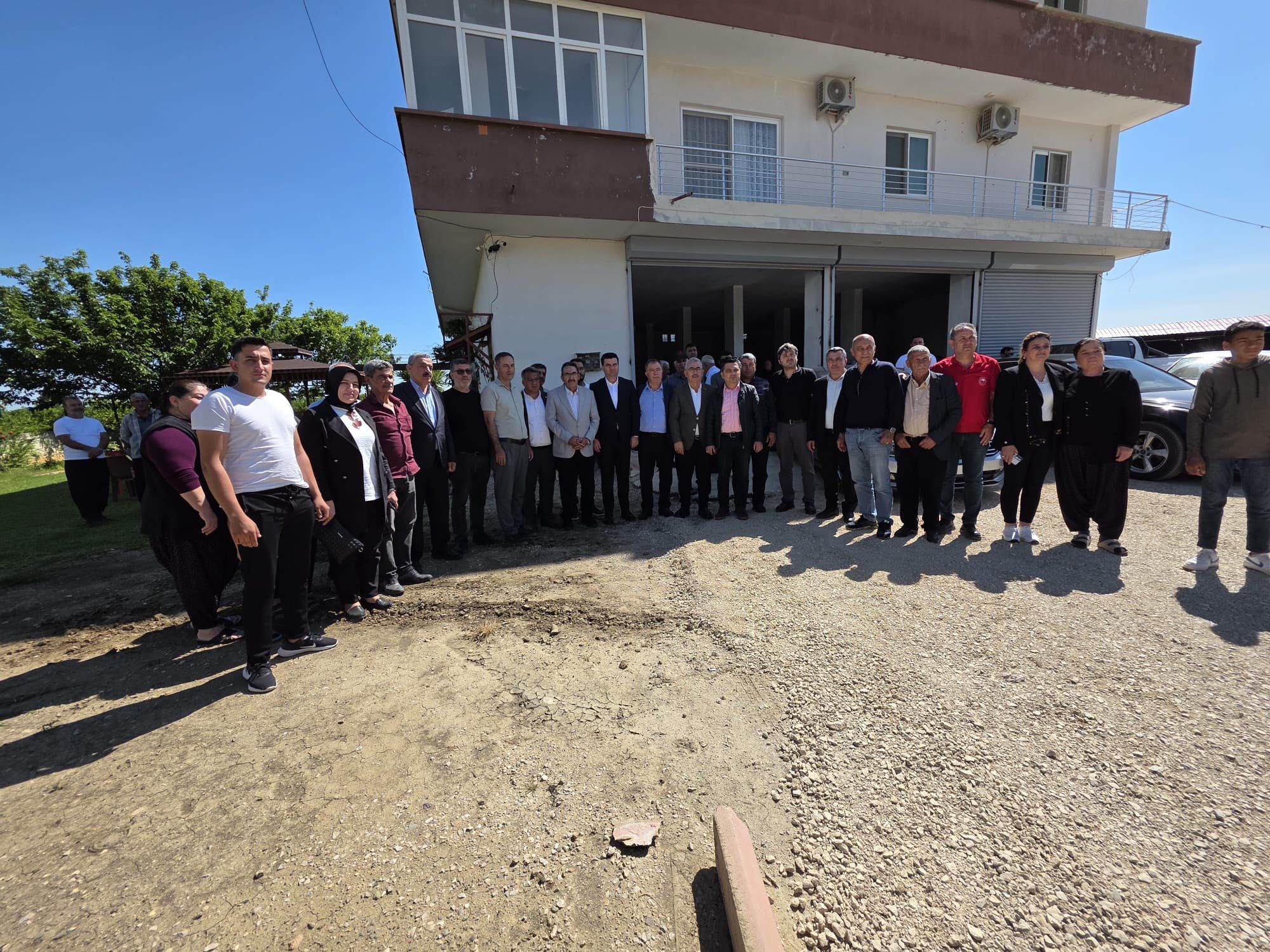 Ak Partili Doğru Kozan’da Zarar Gören Tarım Alanlarını Inceledi (3)