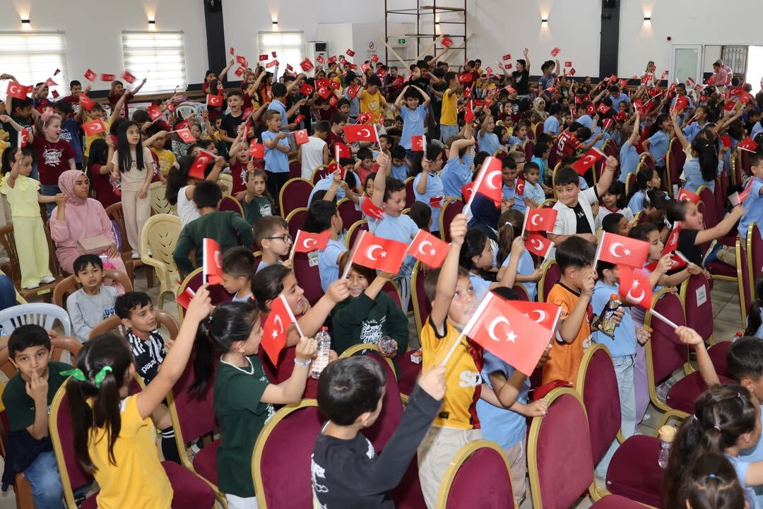 Başkan’dan Çocuklara Festival Hediyesi Karaisalı Neşeyle Doldu (1)