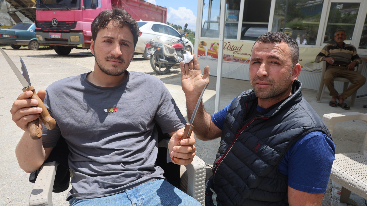 Bıçak Ustasından Ilginç Meydan Okuma “İnanmıyorsan Gel Tıraş Edeyim”
