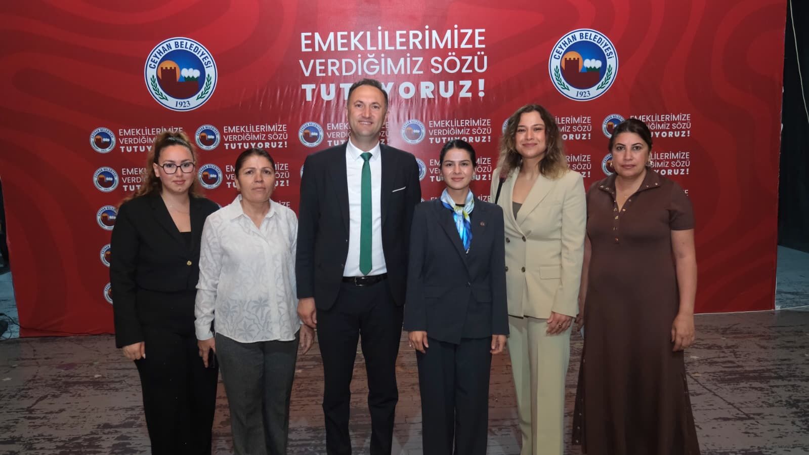 Ceyhan’da Binlerce Emekliye 2 Bin Tl Bayram Desteği Yatırıldı (3)