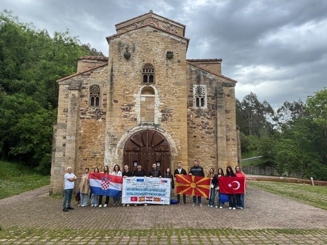 Çukurova İbrahim Atalı Lisesi İspanya’da Türkiye’yi Temsil Etti (3)
