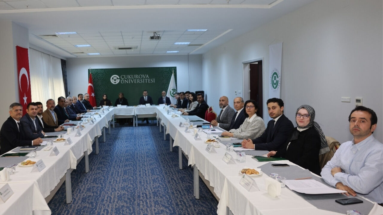 Çukurova Üniversitesi’nde Anayasa Çalıştayı Düzenlendi (1)