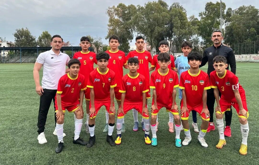 Emekspor U 13 Namağlup Şampiyon! (2)