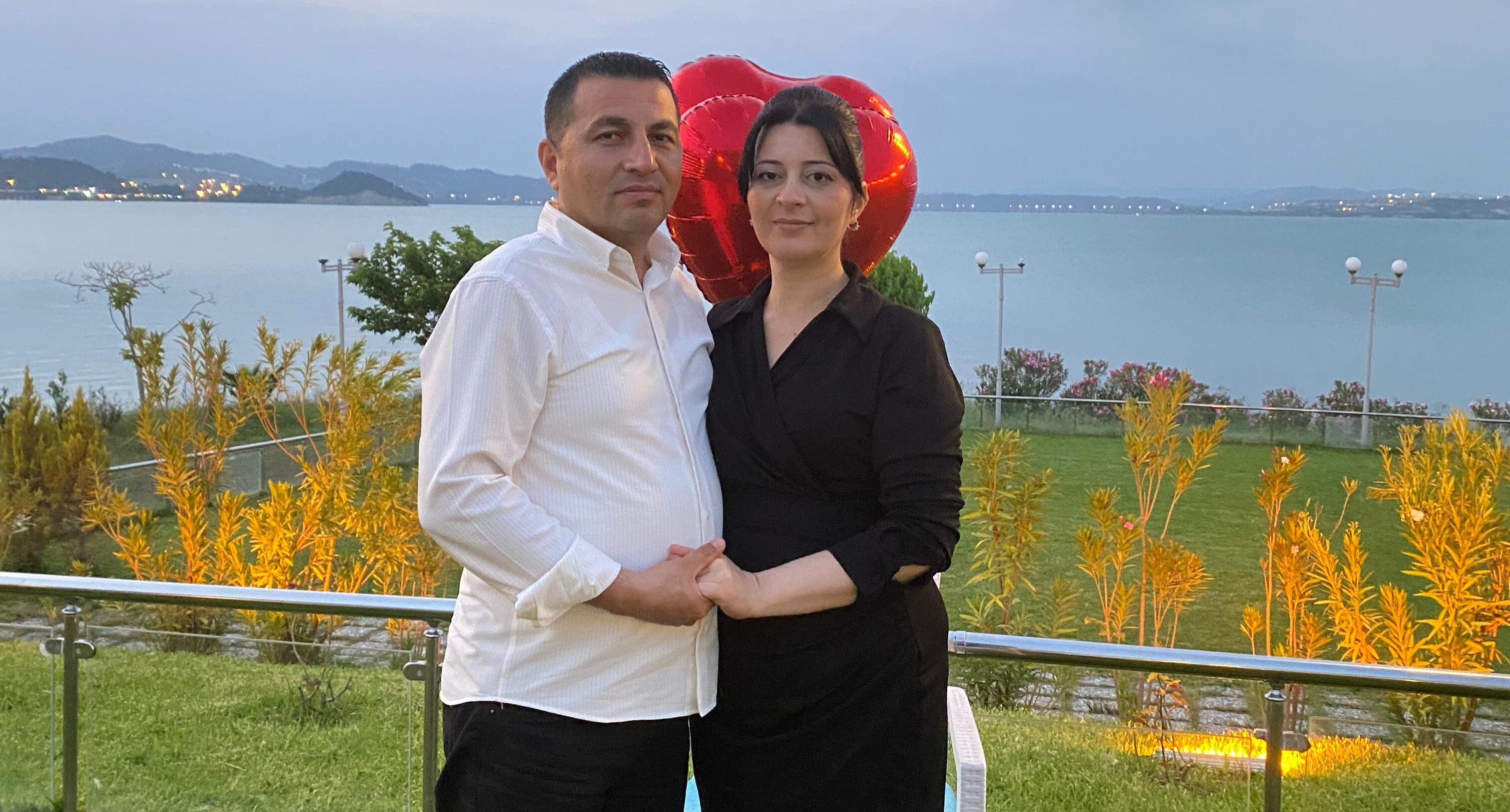 Erman Bütüner’den Eda Yılmaz’a Sürpriz Evlilik Teklifi1