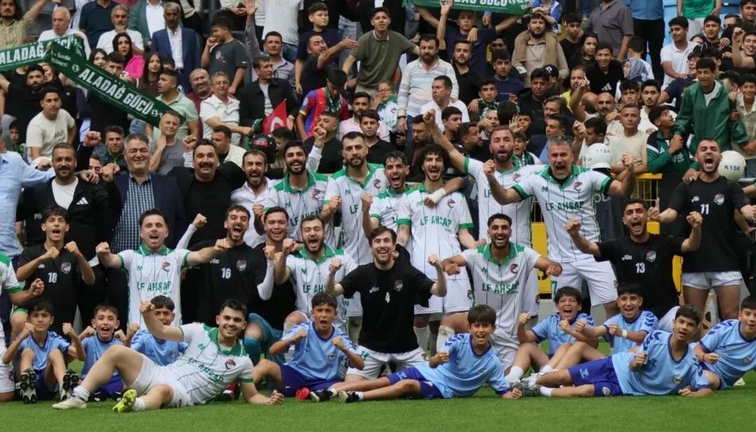 Hüseyin Ayanoğlu 12 Yıllık Emekle Bal Ligi’ne Yükseldik2