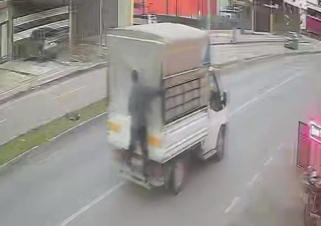 Kamyonetten 40 Kilo Et Çalıp Mangal Yaptık Dediler! (2)