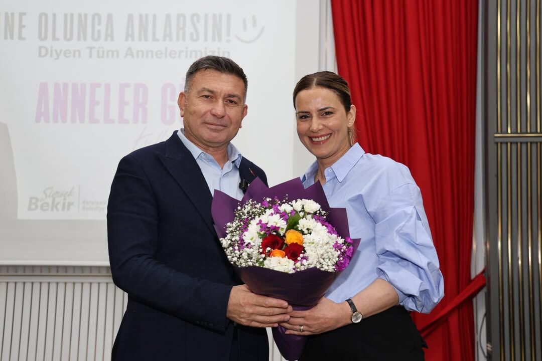 Karaisalı’da Anneler Günü’ne Özel Duygu Dolu Gece (2)