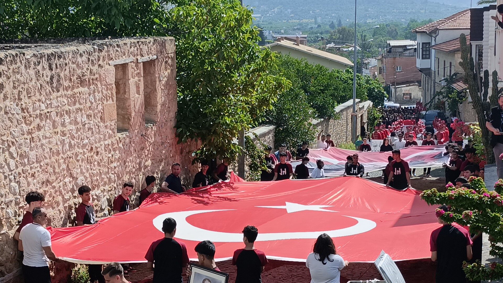 Kozan’da Gençlik Haftası’nda Şehitler Dualarla Anıldı (2)