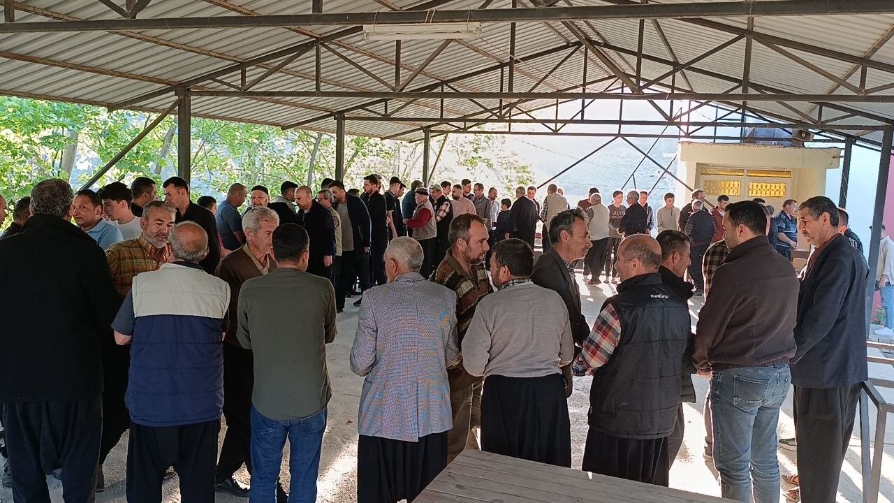 Kozan’da Yarım Asırlık Bayramlaşma Geleneği Sürüyor (2)