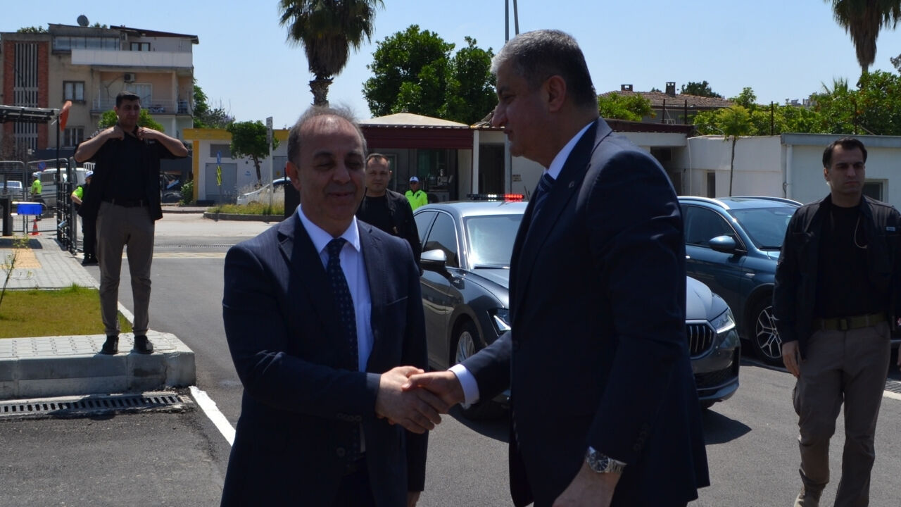Mustafa Yavuz'dan Bayram Mesaisindeki Ekiplere Ziyaret (1)