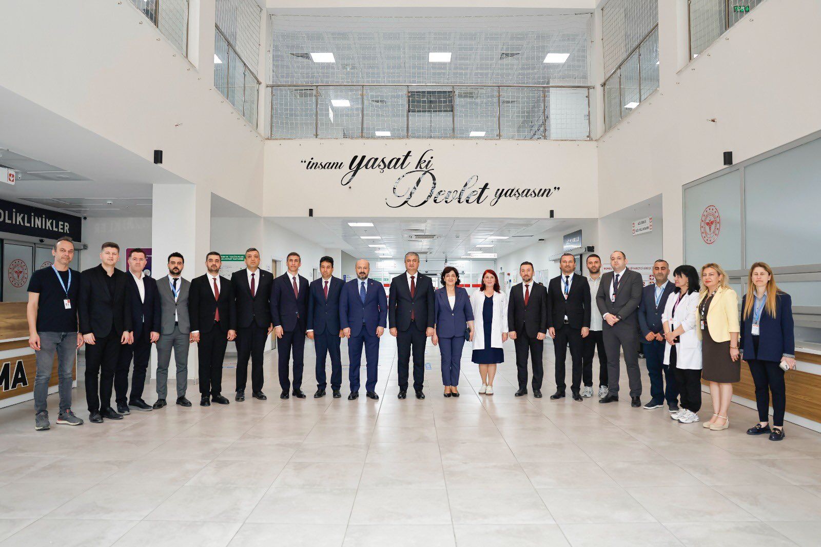 Mustafa Yavuz'dan Karşıyaka Devlet Hastanesine Bayram Ziyareti3