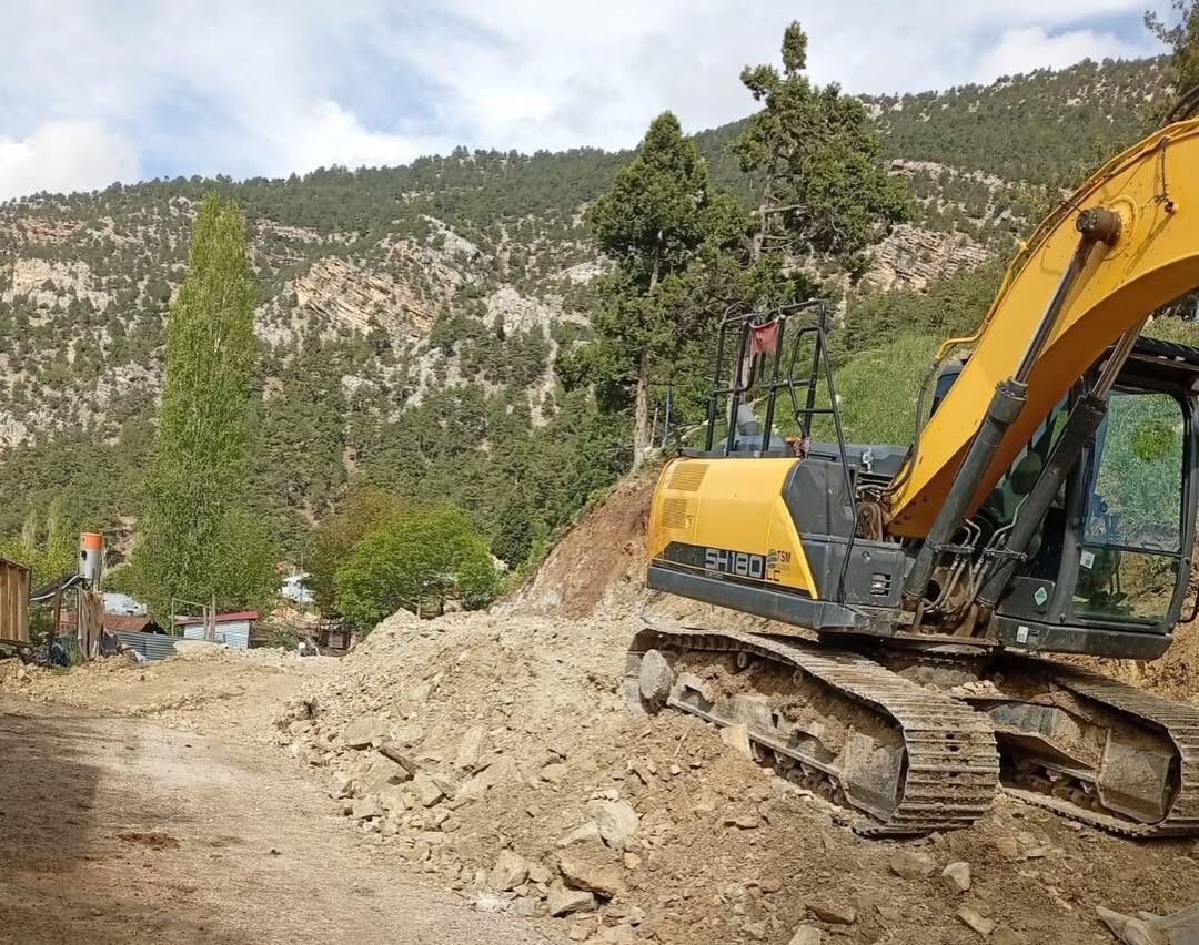 Saimbeyli'de Hizmet Seferberliği Başkan Dal Mahalleleri Yeni Yollara Kavuşturuyor! (1)