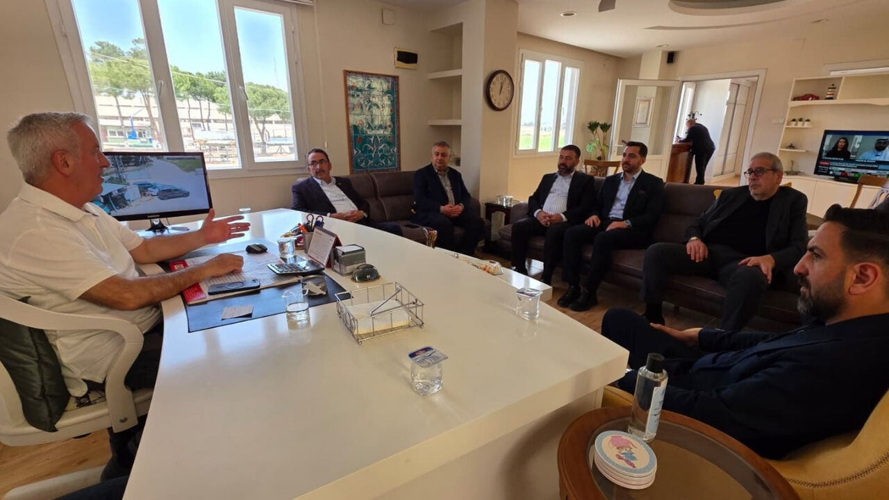 Seyhan'da Tarım Istişaresi Naba Tarım İşletmesi Ziyaret Edildi