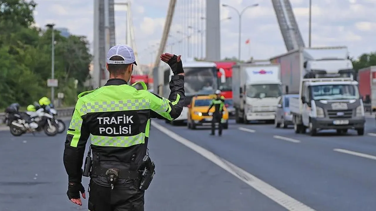 Son Dakika Trafik Cezalari Agirlasiyor Kanun Teklifi Mecliste Gorusulecek 842X474 B T3Nd I Pcc W
