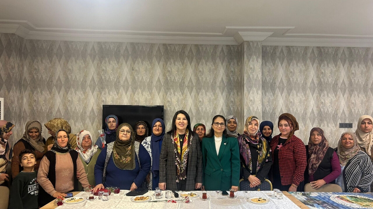 Sunay Karamık'tan Anneler Günü’nde Anlamlı Ziyaret (1)