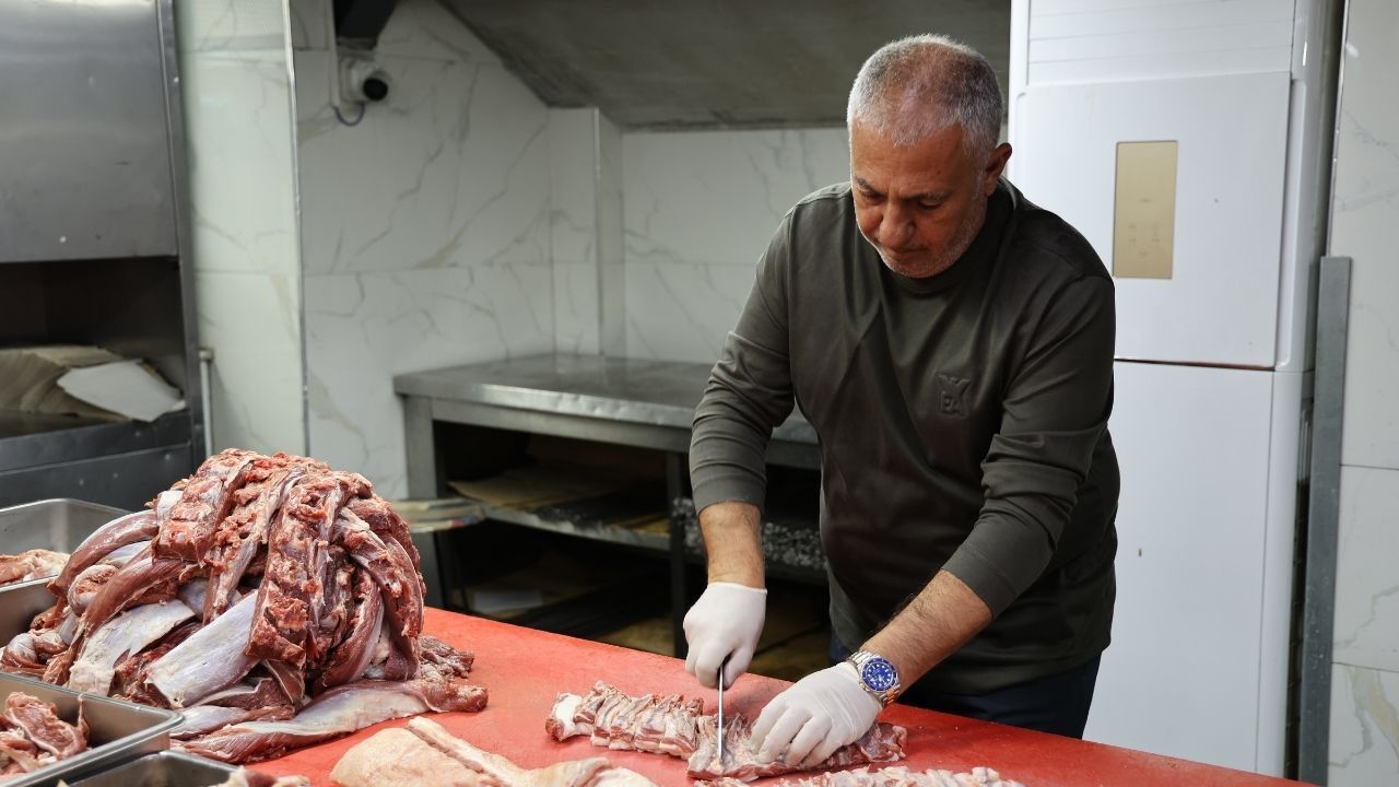 Tescilli Adana Karpuzunda Hasat Başladı! Tarlada Kilosu 25 Tl (4)