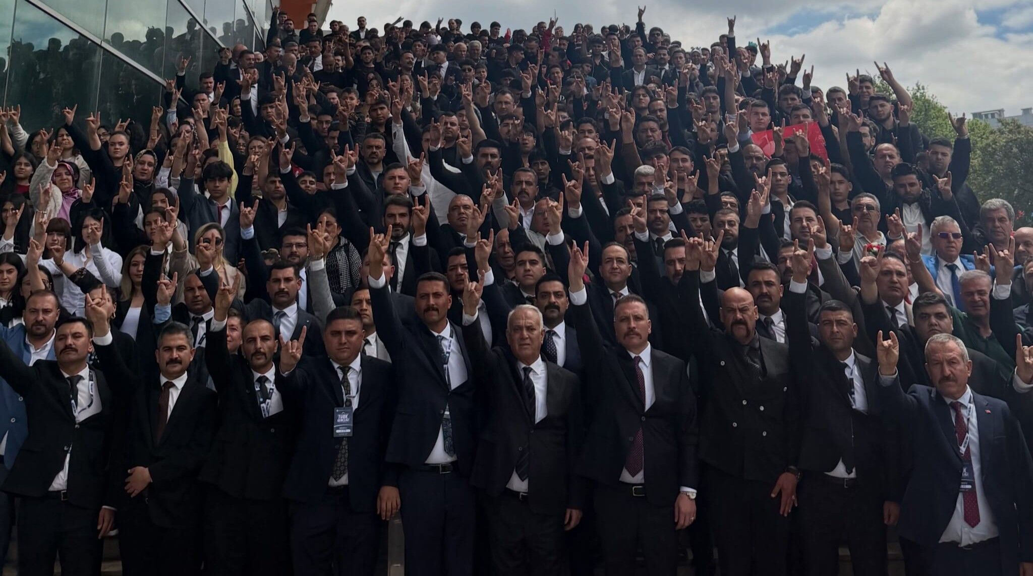 Türk Gençliği Büyük Kurultayı’na Adana’dan Yoğun Katılım (1)